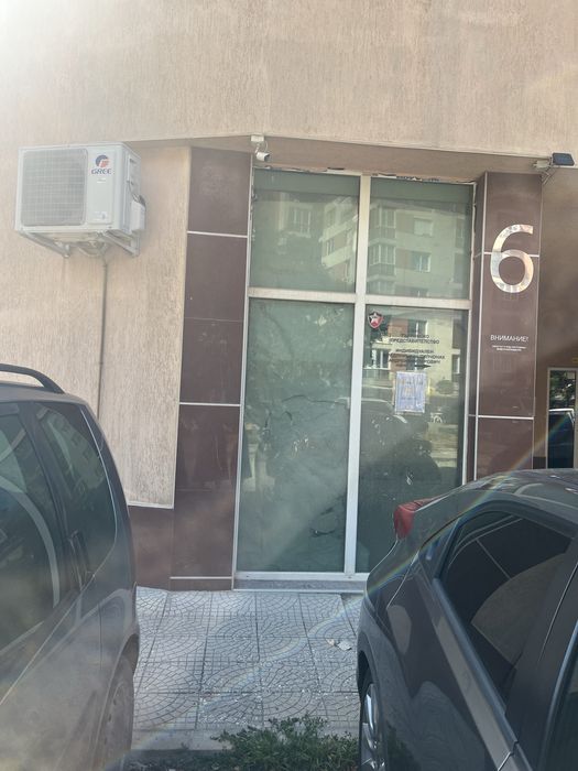 Продава се Магазин в Пловдив, Южен - 75 кв.м за 2134 €/кв.м - Снимка #2