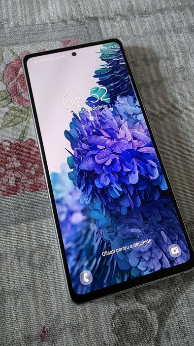 Samsung  S20  FE