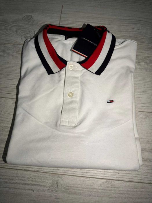 Tricouri Tommy Hilfiger