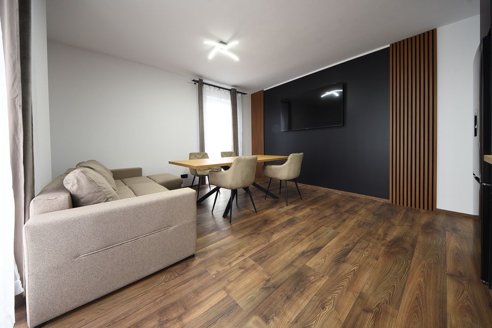 Vând sau închiriez apartament 3 camere