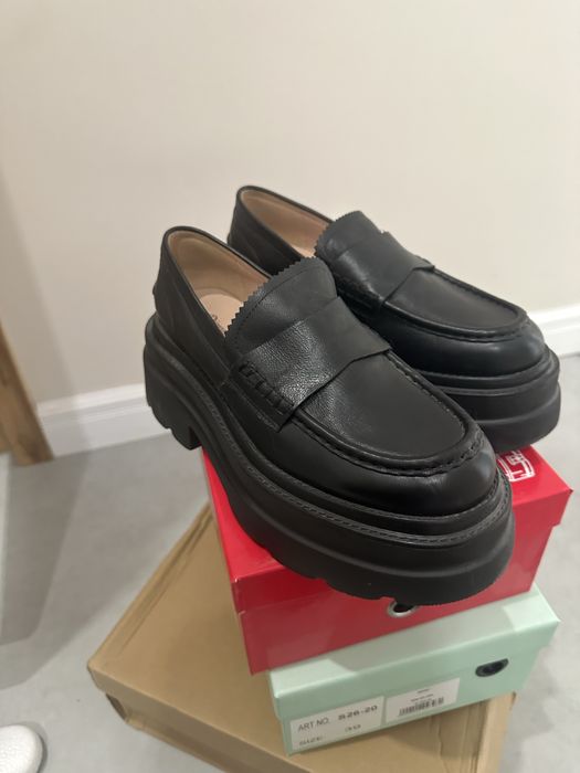 Продам обувь б/у