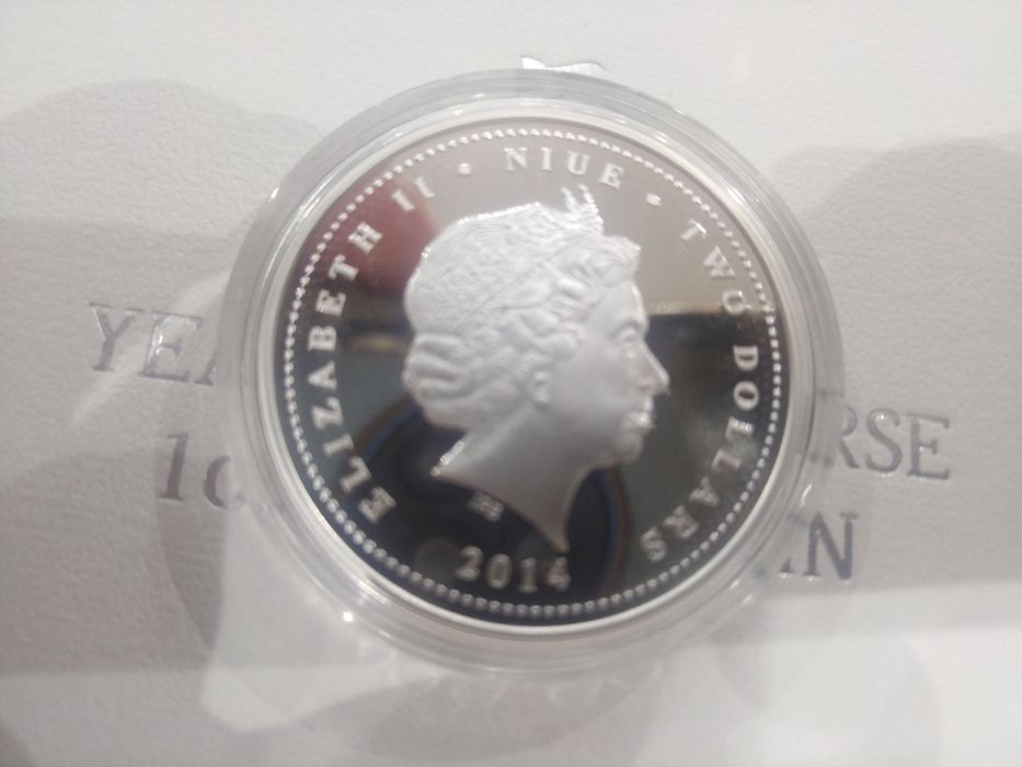 Сребърна монета 1 унция година на Коня 2014 Лунар
(Lunar II)
Австралий