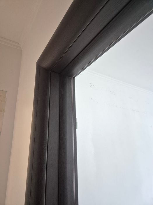 Vand usi in stare foarte buna