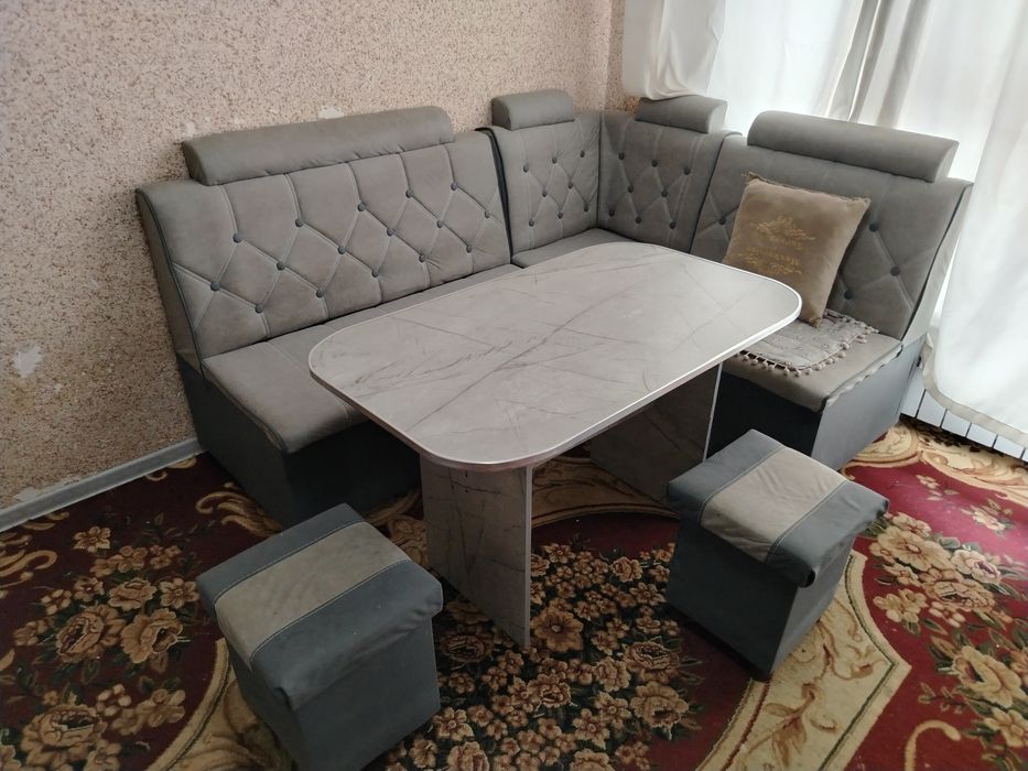 Кухенни угалок срочни сотилади