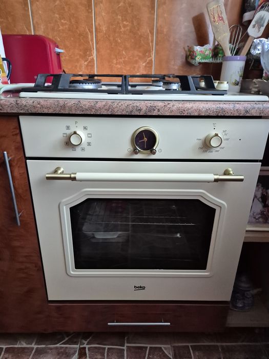 Cuptor Electric Beko