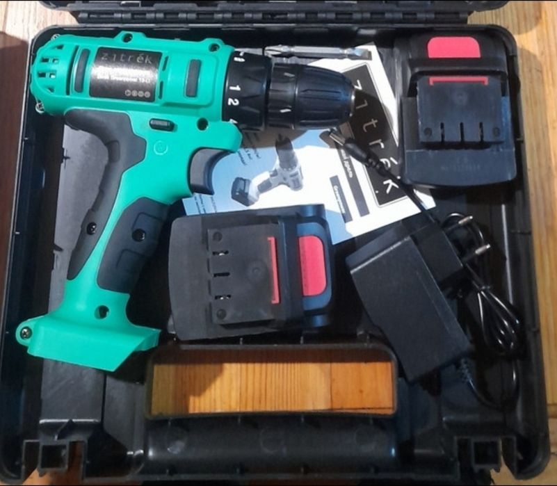 Шуруповерт безщеточный c 2аккумуляторами