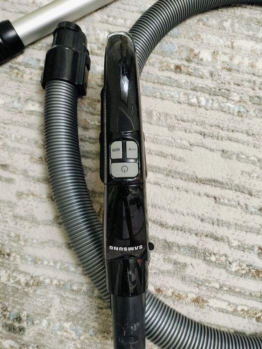 Продам Пылесос Самсунг