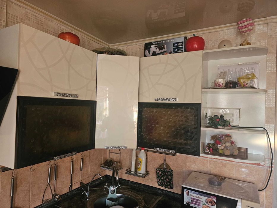ПРодам кухонный гарнитур