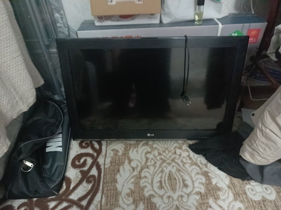LG televizor sotiladi