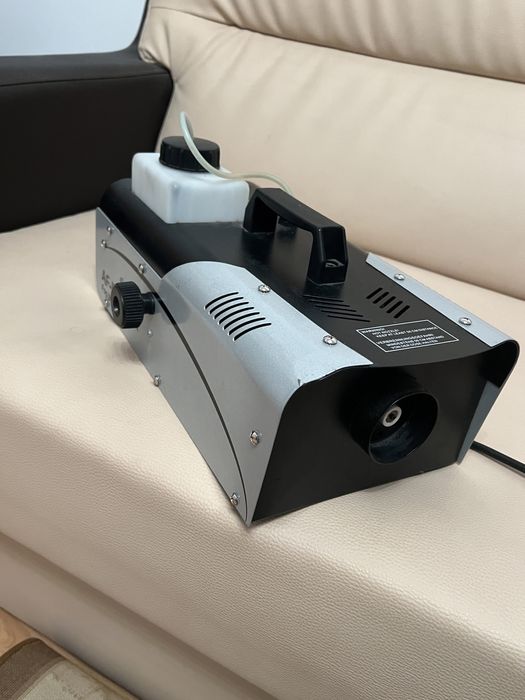 Masina fum (ca noua)