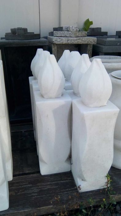 servicii curatenie cimitir , reconditionare monumente , cruci