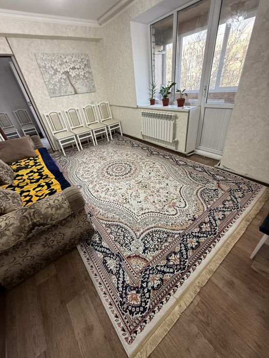 Продам ковер срочно