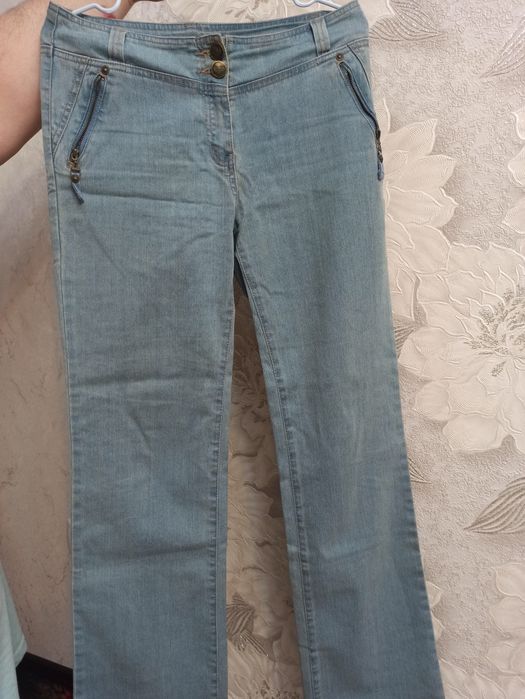 Женские одежды для праздника и повседневные