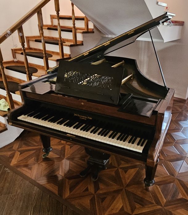 Pian cu coada scurta John Broadwood & sons