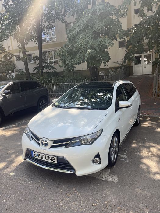 Toyota Auris Hibrid
