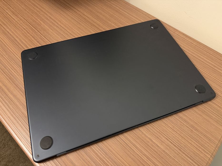 Apple Macbook Air 15.3" 8gb Ram 512Gb SSD 2024 IMPECABIL!!!