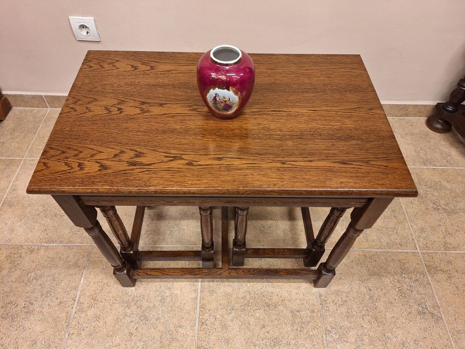 К - помощна масичка с табуретки