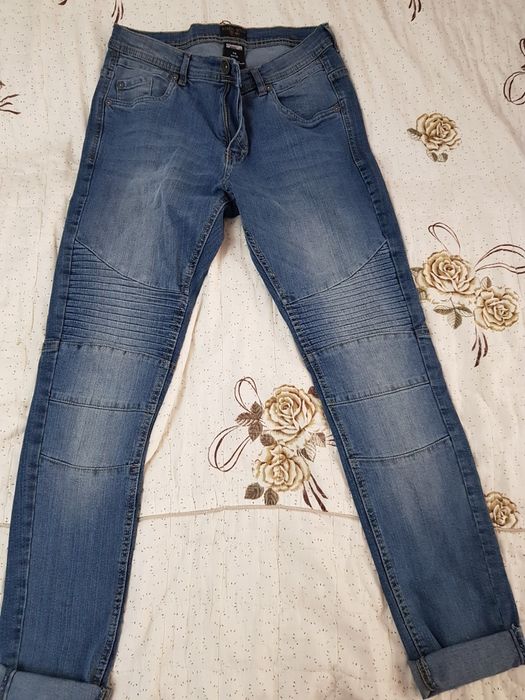 Продам женские модные джинсы