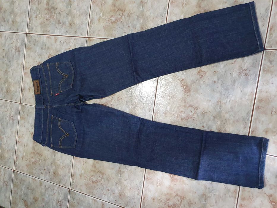 Blugi Levi s superbi