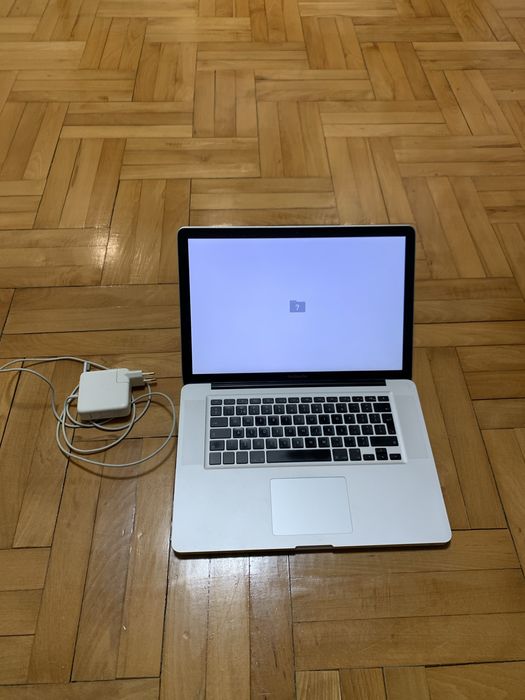 512GB SSD! 8GB RAM! MacBook Pro Mid 2009