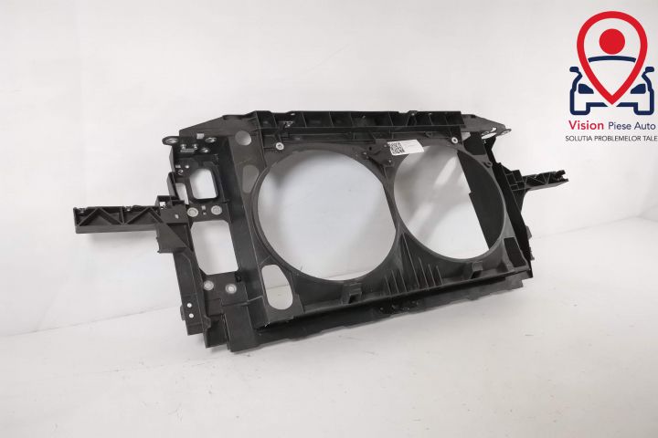 Оригинален теглич в добро състояние Нисан / Nissan 370Z Z34 [Оригинале