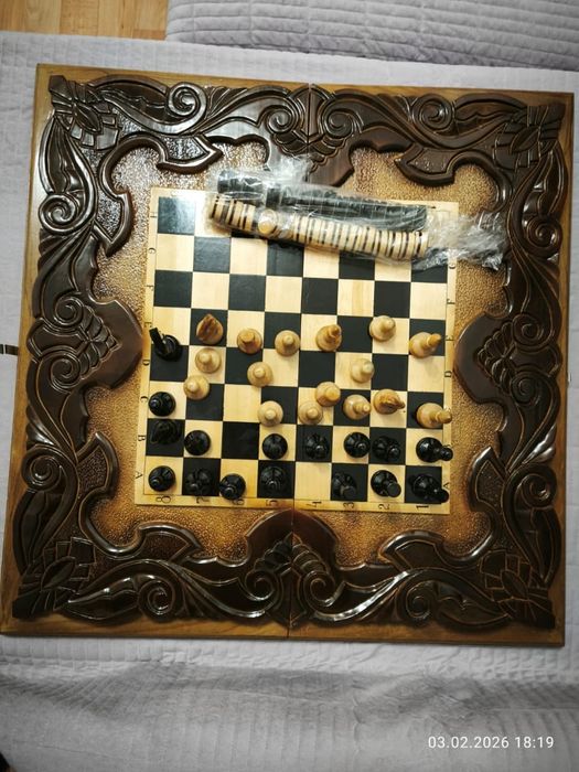 Продам шахматы и нарды 3 в 1