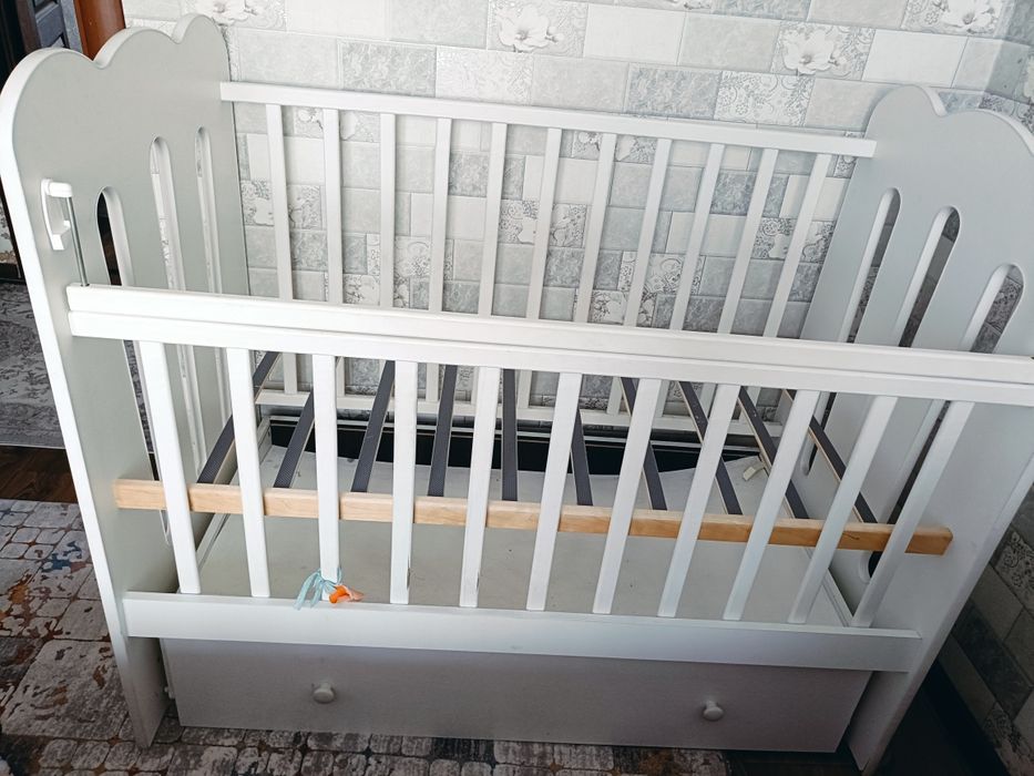 Продам детскую кровать