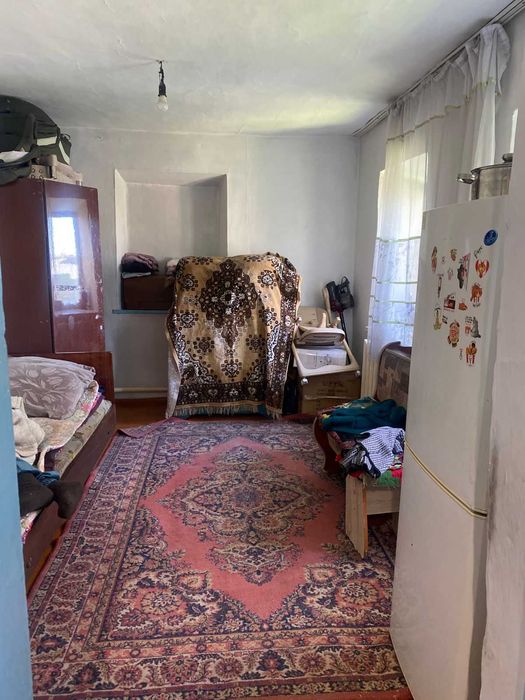 Үй сатылады. Жер үй.