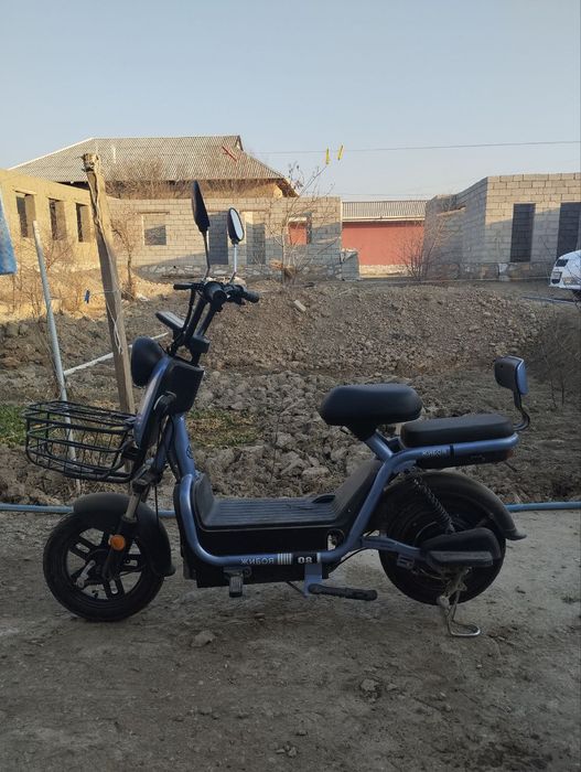 Mini Skutr yangi deyarli