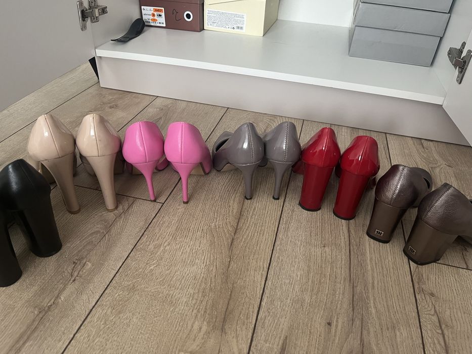 Туфли новые 34-35 размер