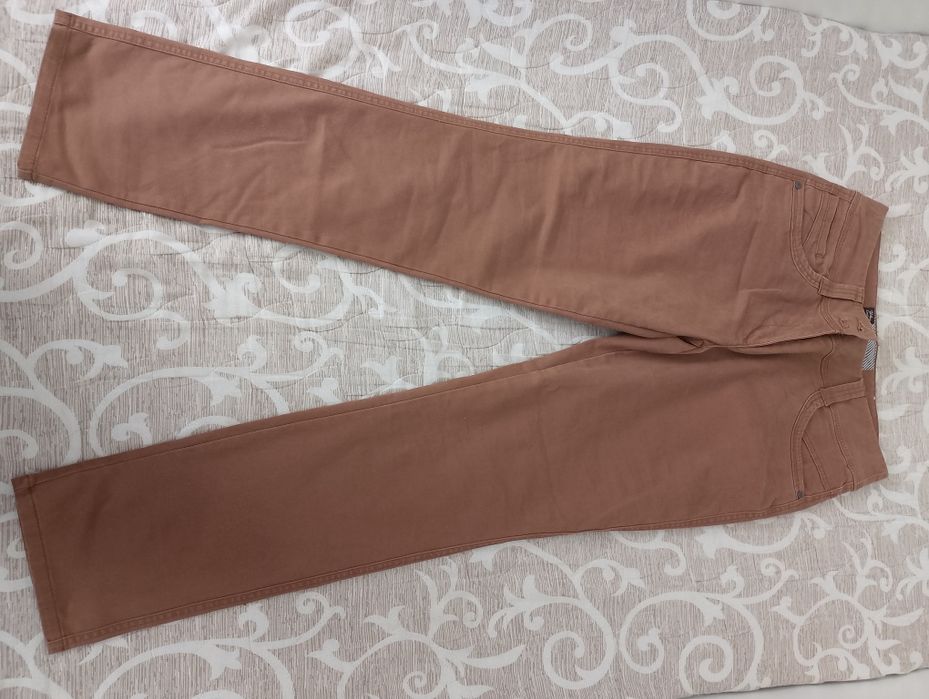 Дамско потниче и дънки