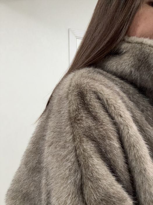 Продаю эко-шубу в стиле бомбера