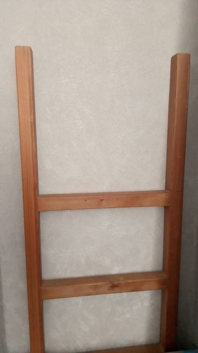 Срочно сатамыз, Екі этажды төсек