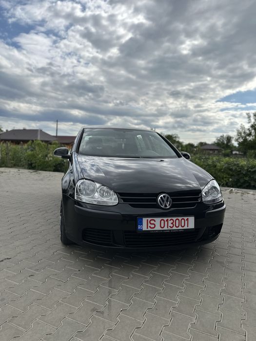 Vand golf 5  1.4 benzina