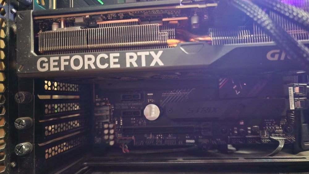 Gigabyte 5070ti windforce oc v2, на гарантии