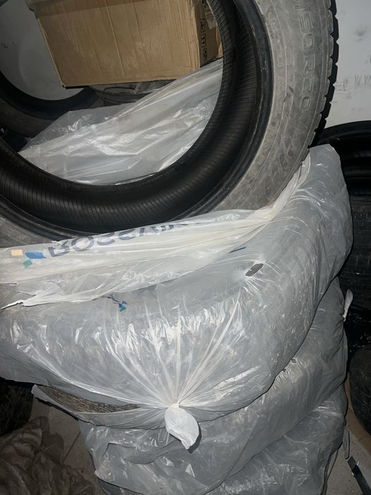 Продам шины от крузака