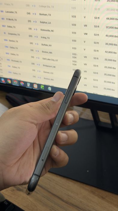 iPhone 11 128GB Qora