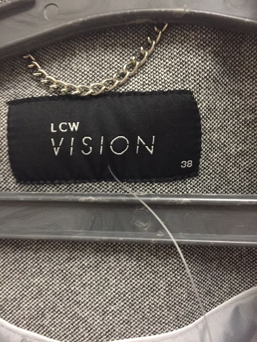 Продаю женский пиджак