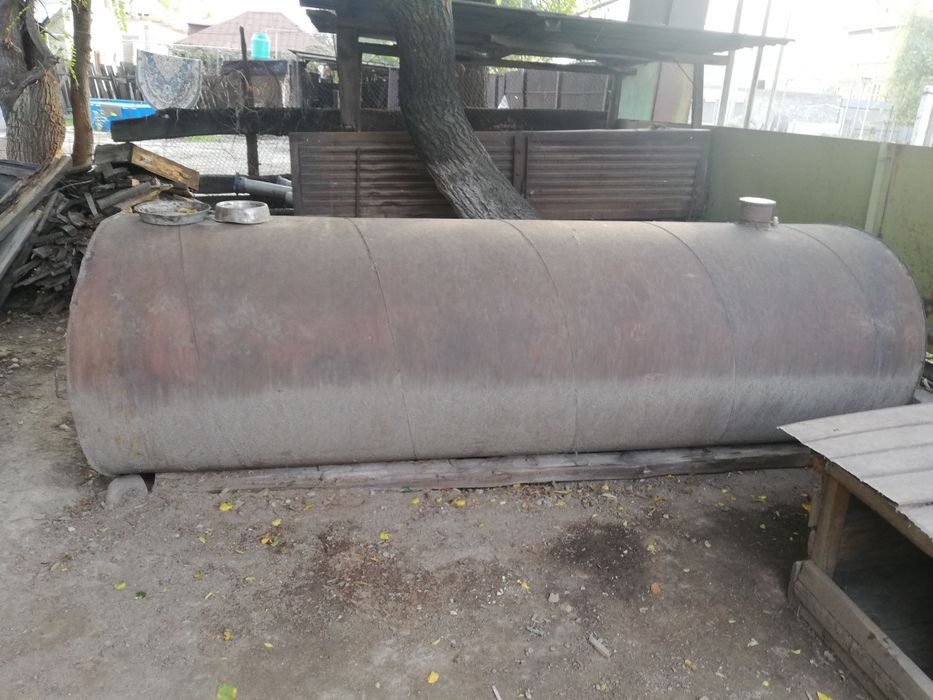 Продам 3.5 куб бочка