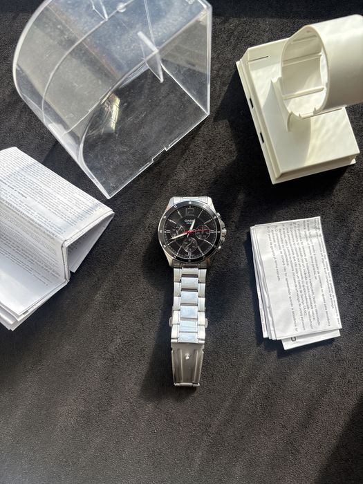 Наручные часы Casio MTP-1374D-1A.