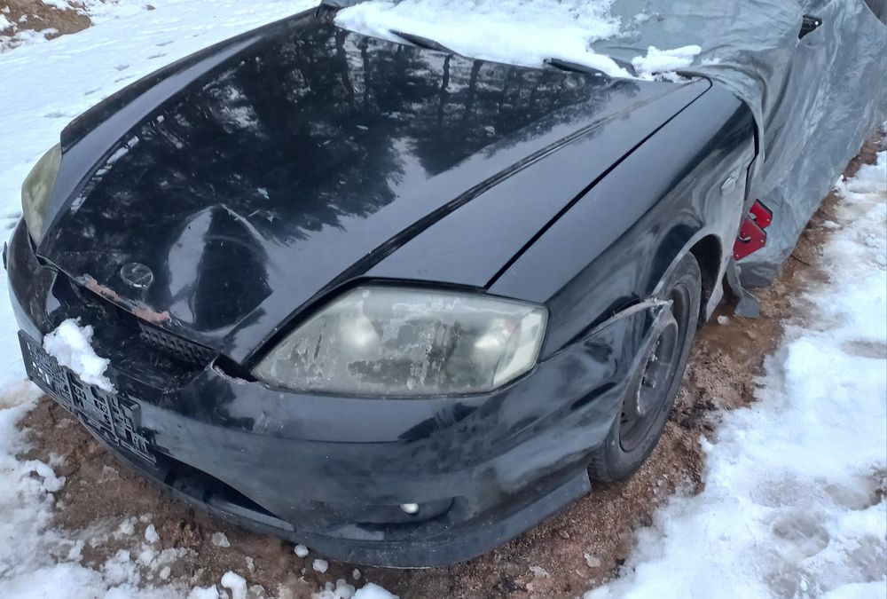 Hyundai coupe 2.0i 140коня 2005г на части