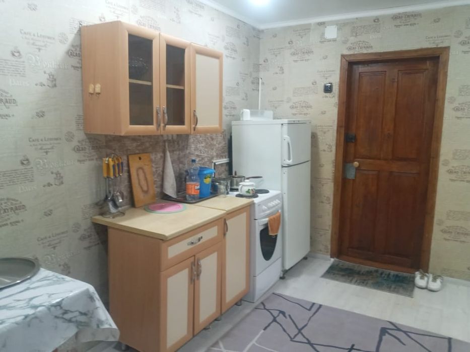 Продам квартиру 2 комнатную ,малосемейка на Бульвар Гагарина ,