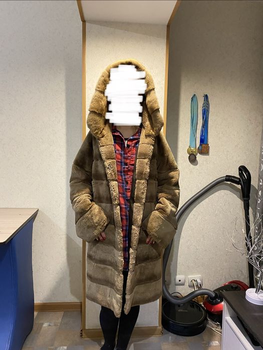 Шуба натуральный бобер капюшон норка