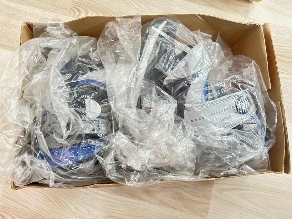 Patine reglabile pentru gheata 30-33 • Nou cu eticheta