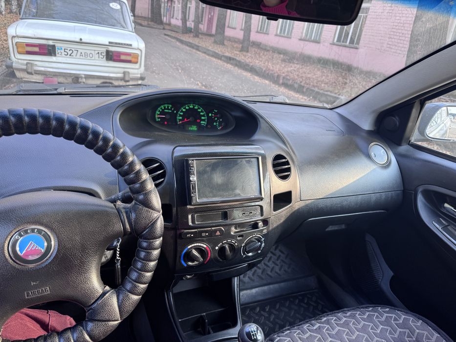 Продам машину Geely mk 2008г