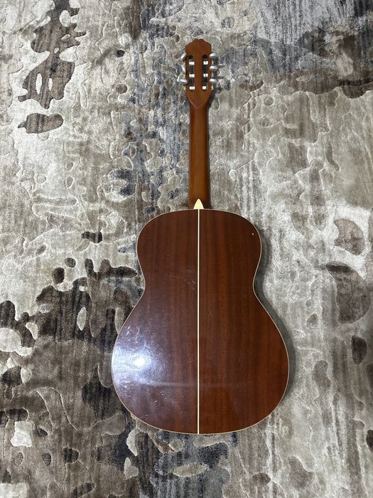 Гитара продам срочно