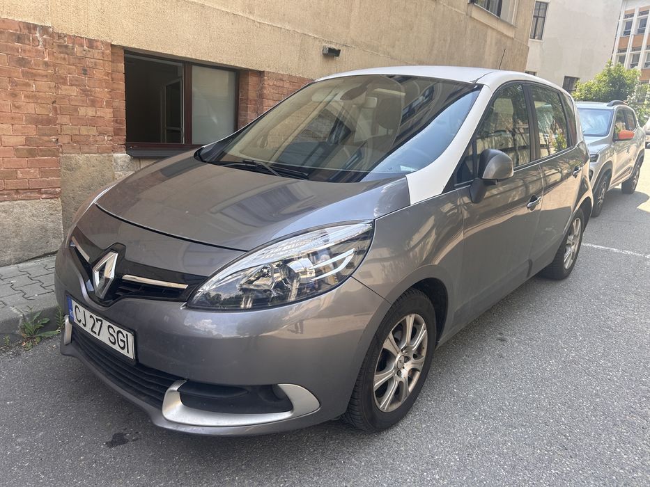 RENAULT Scenic 2012
