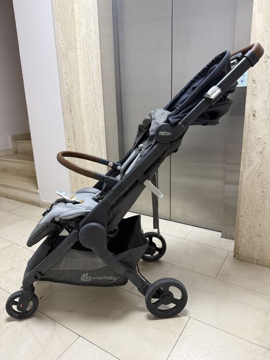 Ergobaby Metro + Deluxe количка с транспортна чанта
