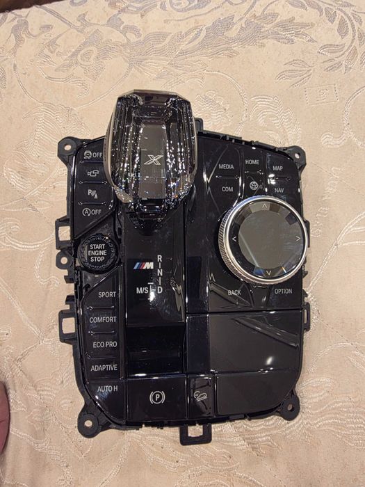 Bmw x6 G06 скоростен лост и цяла конзола