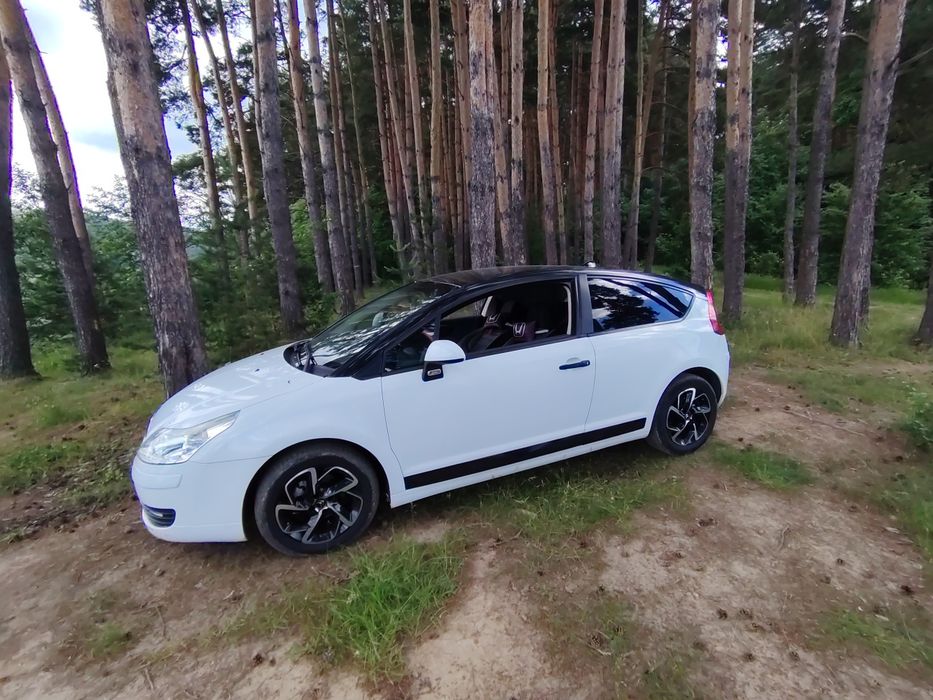 Vând Citroen C4 coupe